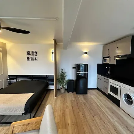 Neuf, Hypercentre, Parking, Balcon Appartement *